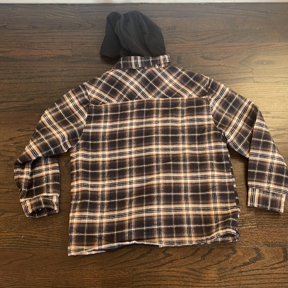 Zara insulated flannel with detachable hood - Picture 5 of 5